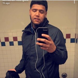 Meet your Posher, Johnathan